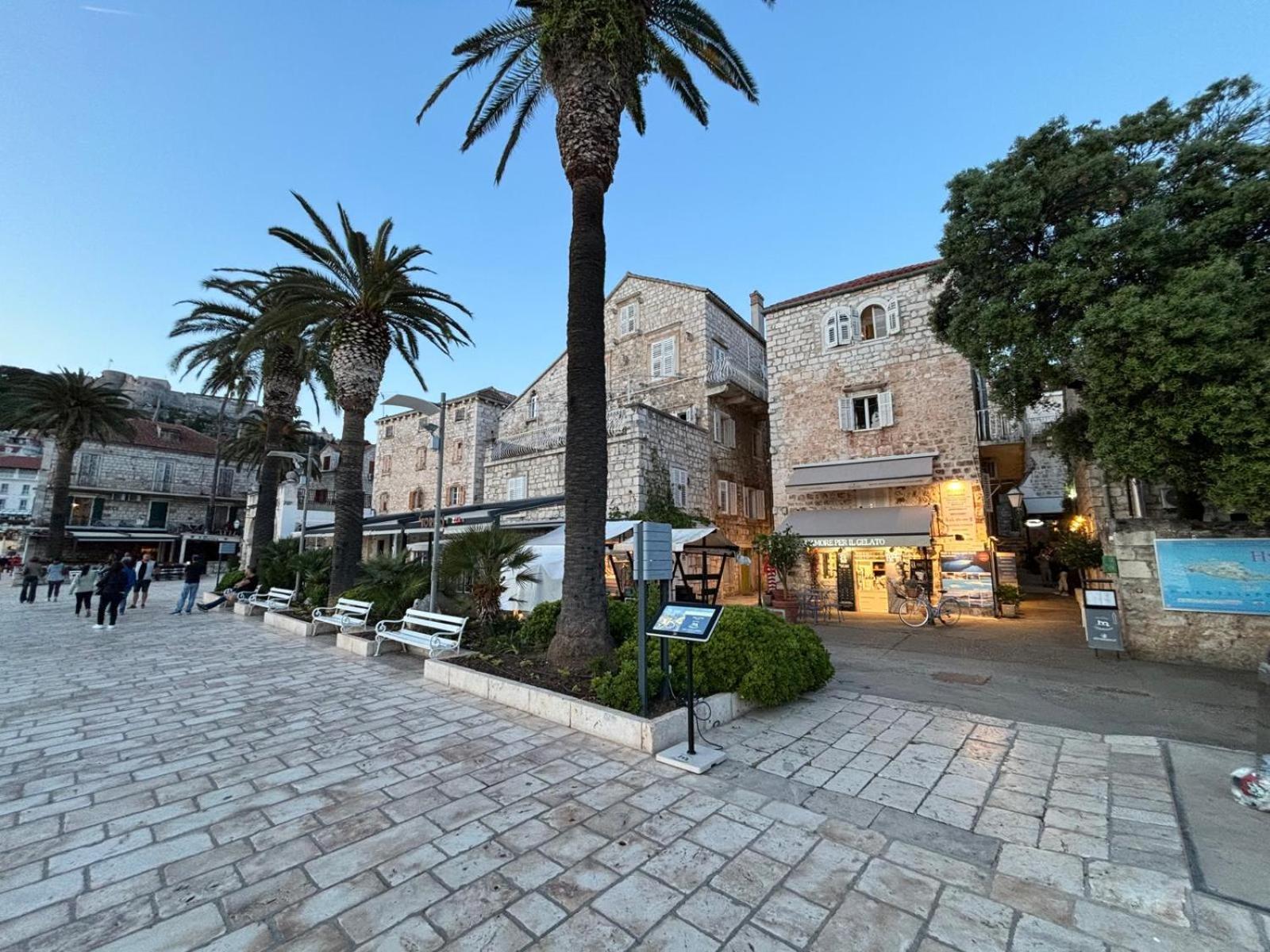 Riva Yacht Hvar Town Apartment Экстерьер фото